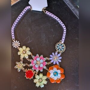 NWT Floral Necklace